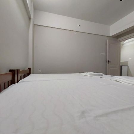 Hotel Mannat Residence Thiruvananthapuram Екстериор снимка