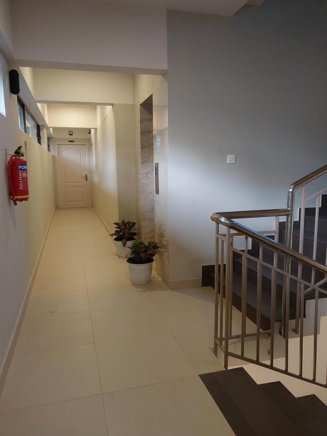 Hotel Mannat Residence Thiruvananthapuram Екстериор снимка
