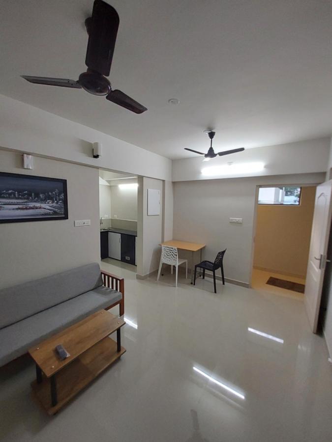 Hotel Mannat Residence Thiruvananthapuram Екстериор снимка
