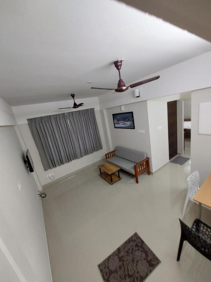 Hotel Mannat Residence Thiruvananthapuram Екстериор снимка