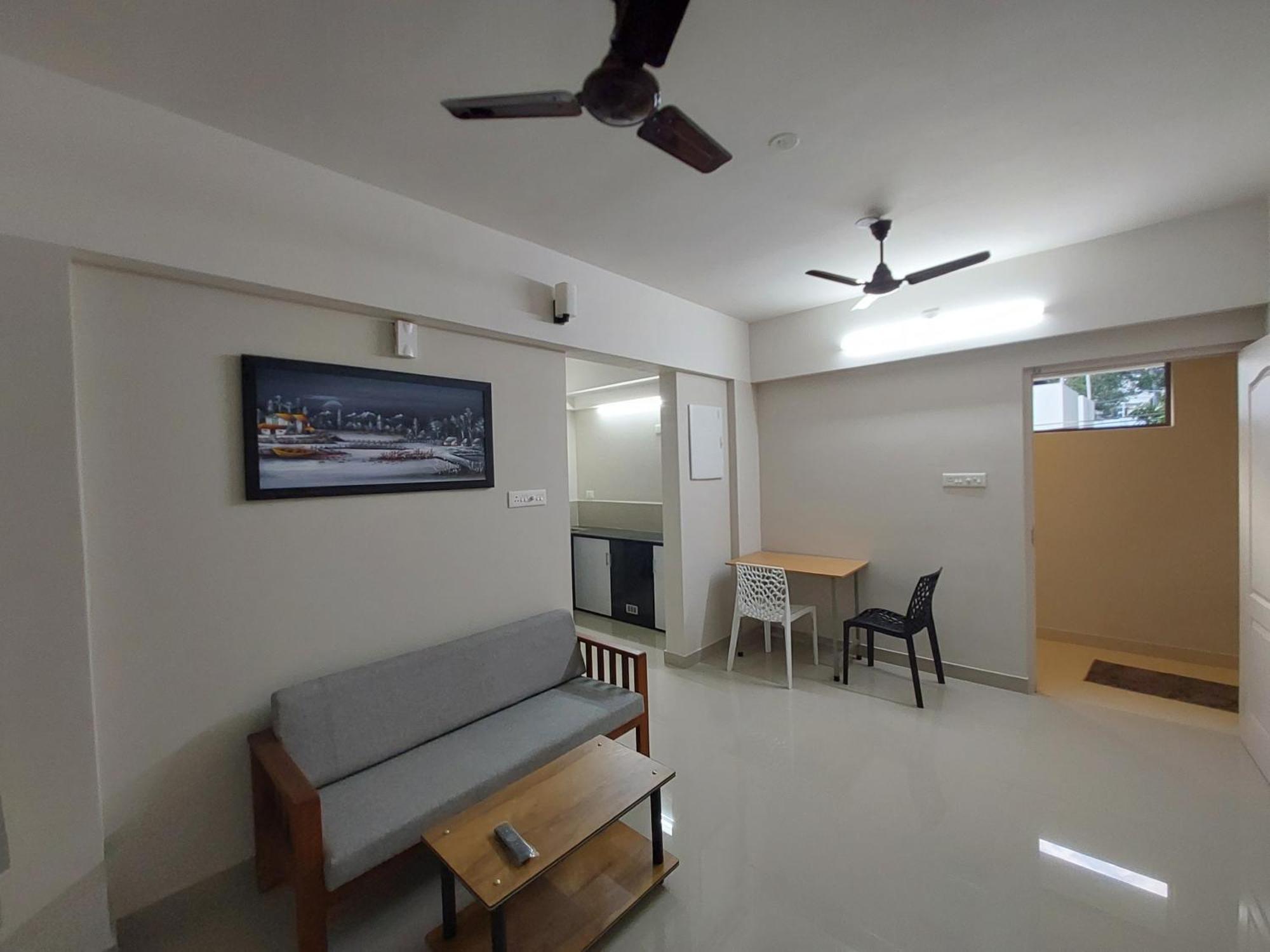 Hotel Mannat Residence Thiruvananthapuram Екстериор снимка